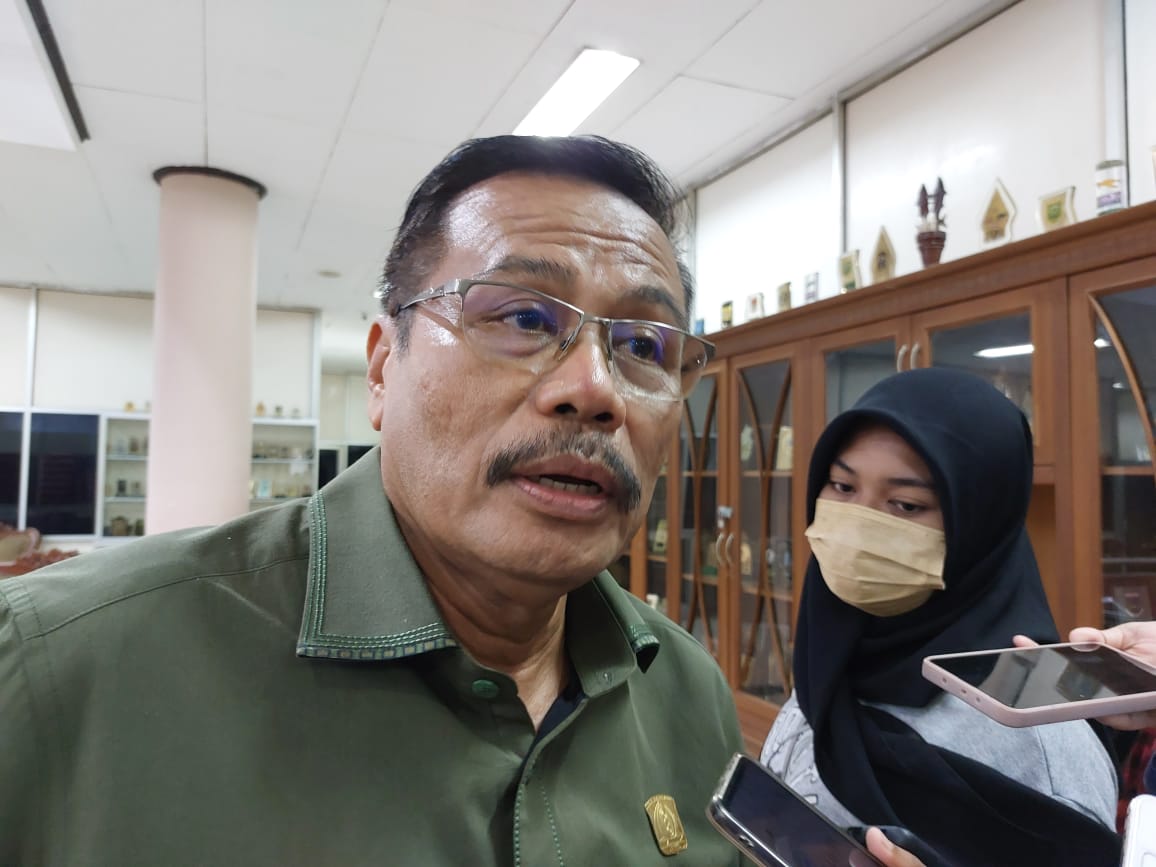 Syarifuddin Oddang: Butuh PJU di Pemakaman