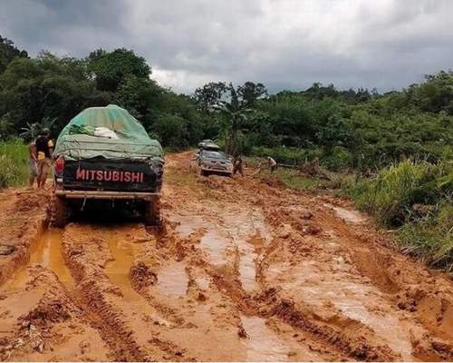 Kerusakan Jalan Provinsi Masih Parah, Pesimis Target Gubernur