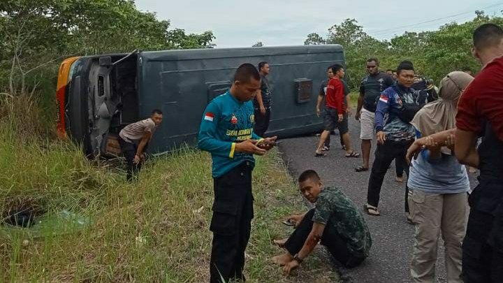 Bus Polisi Kecelakaan, Sopirnya Ngaku Lihat Truk di Depan, Padahal Ngga Ada...