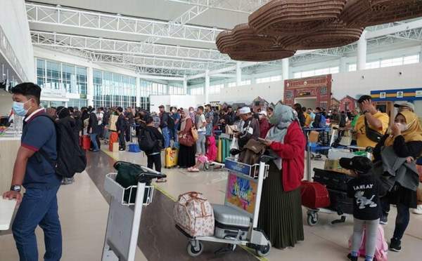 Puncak Mudik, Tembus 10 Ribu Penumpang di Bandara Syamsudin Noor