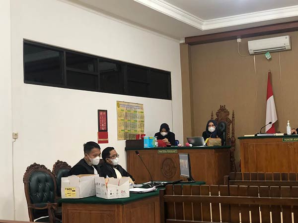 Hakim Tipikor Tolak Eksepsi Mantan Komisioner dan Sekretaris KPU Kapuas
